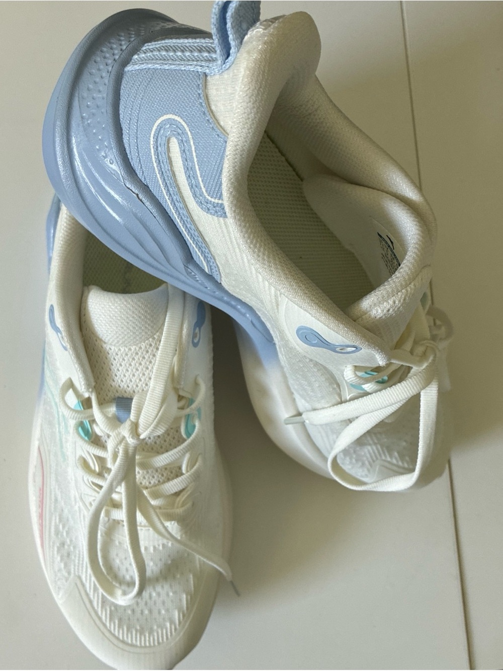 Anta WMNS ANTA The Cloud 3 White Blue Running Shoes Size 7.5